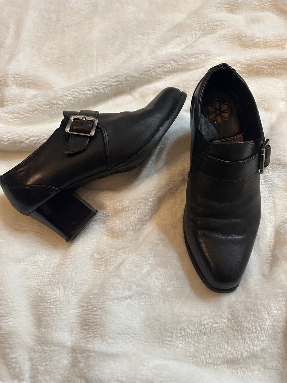 DR SCHOLLS Women’s Black Leather Block Heel Ankle Boots Sz7.5 Biker Dancing Date